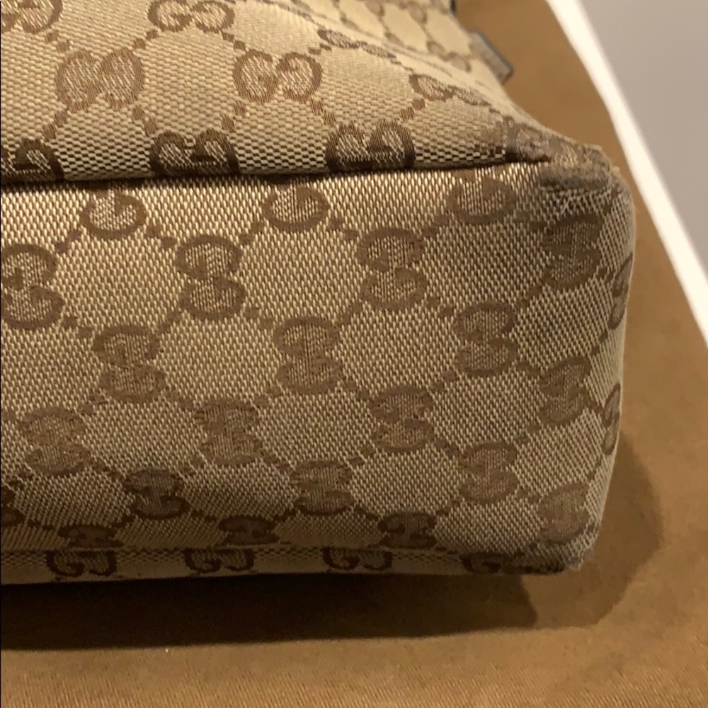Gucci Classic Canvas Beige Horse Bit Hobo. - Picture 5 of 5